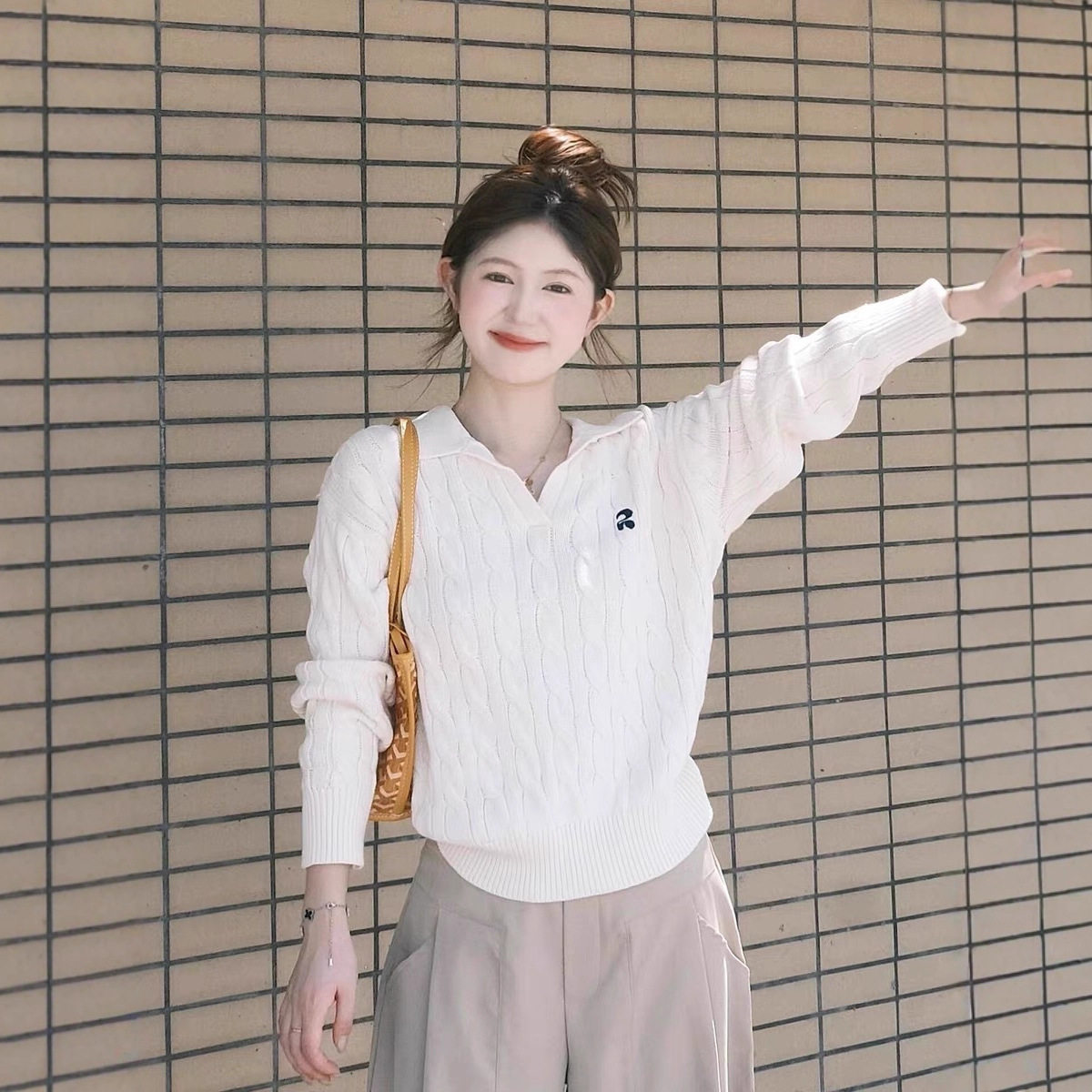 软糯翻领polo麻花白色毛衣女内搭秋冬慵懒风上衣休闲针织打底衫女