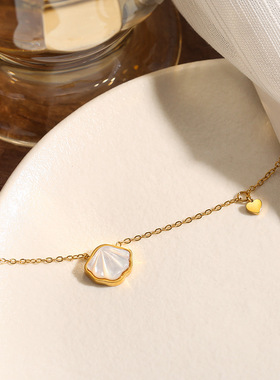 贝壳项链女2023年新款潮锁骨链贝母高级感小众钛钢网红不掉色