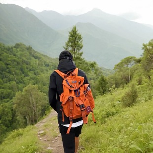 登山包小众设计潮牌户外男女中性防水青年徒步背包旅行双肩包书包