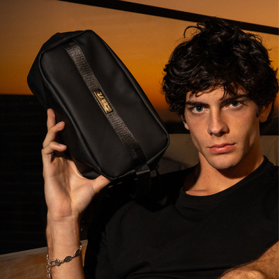 Based bodyworks-品质卓越经久耐用防水内衬大容量时尚日常洗漱包