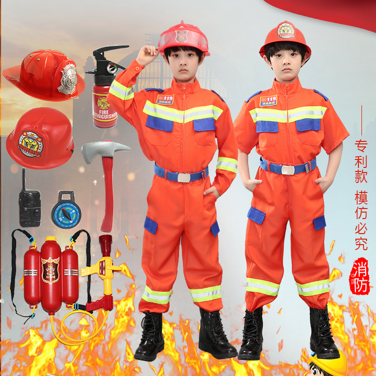 男女角色扮演消防员职业体验