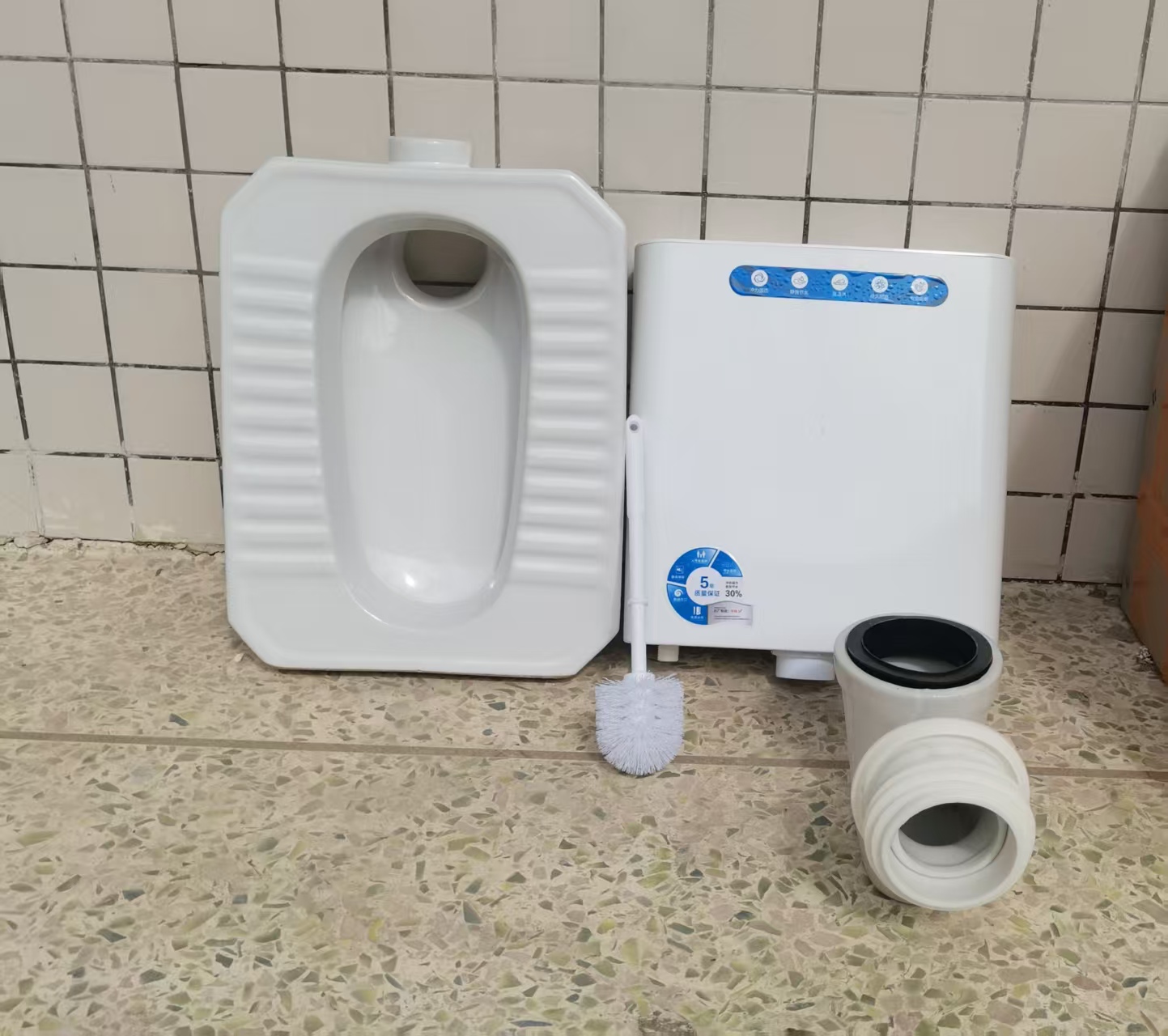 老款式农村改造蹲便器化粪池小户型蹲坑直通式蹲式马桶移动集装房