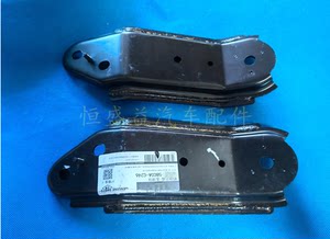 新款楼兰Z52前桥支架元宝梁支架