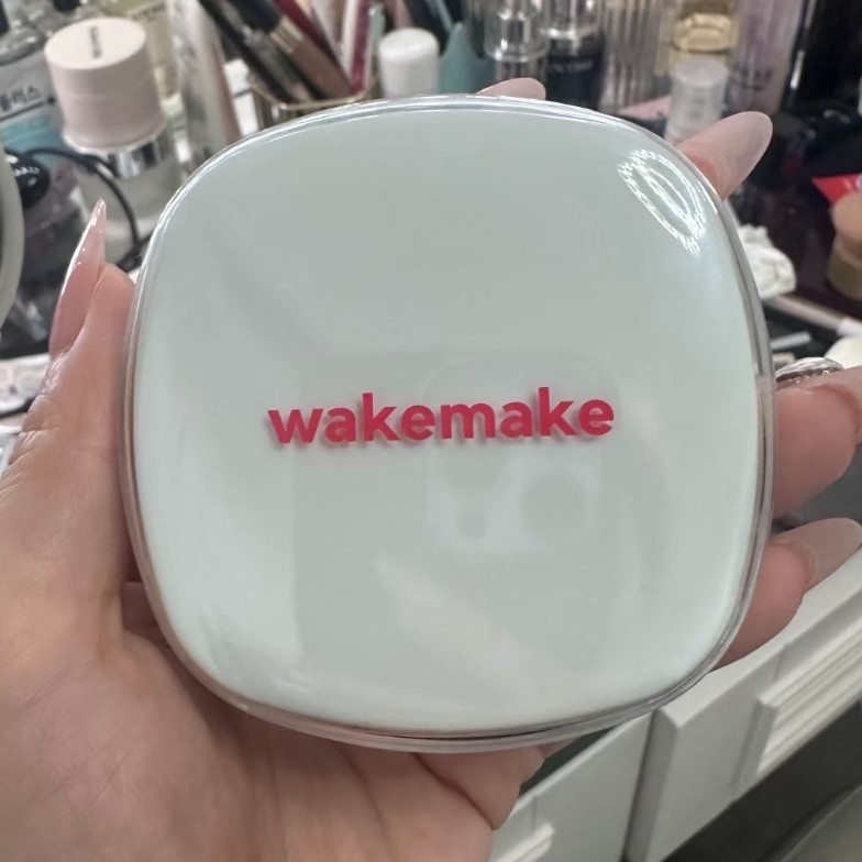 保税 韩国 wakemake唯可魅气垫水润遮瑕持妆半哑光奶油肌粉底