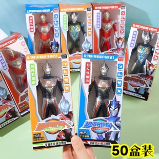 卡通玩偶盒装英雄宇宙人偶机器人幼儿园儿童玩具批发地摊热卖商品