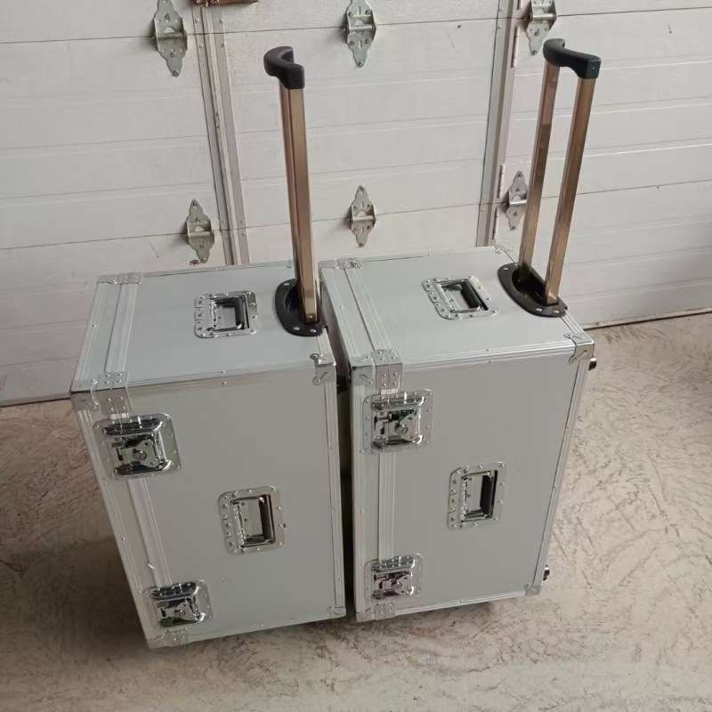 100KG承重铝合金拉杆工具箱 银色仪器收纳箱 万向轮展会专用铝箱