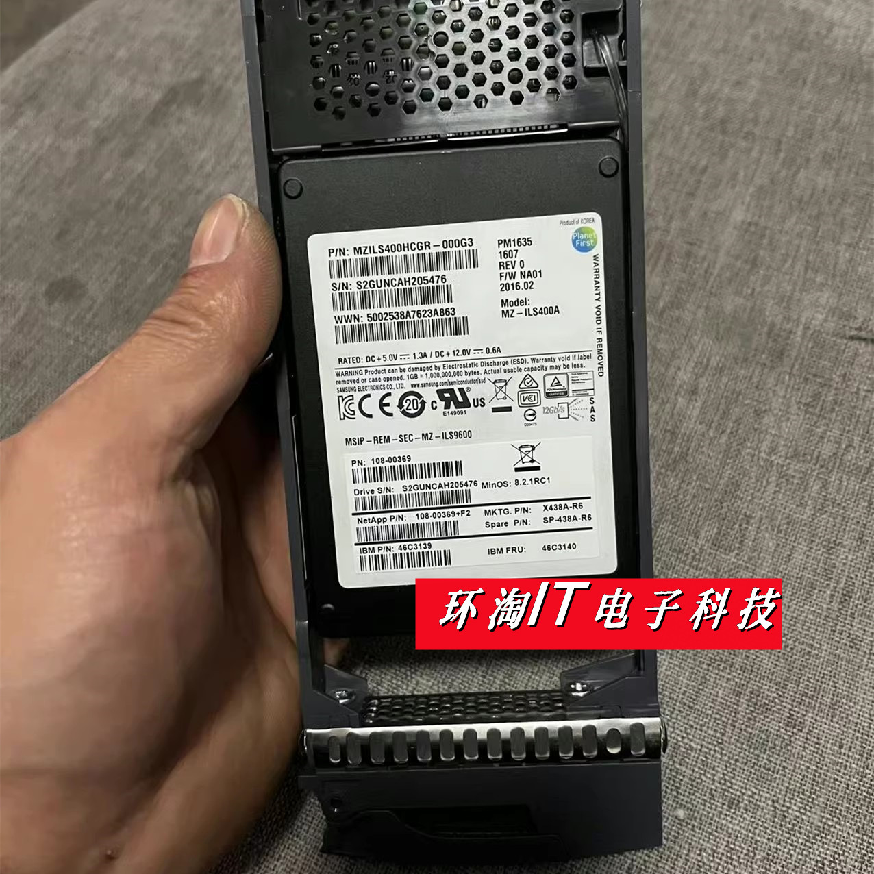 NetApp X438A-R6 DS224C DS212C FAS2040 400G SSD 2.5寸固态硬盘