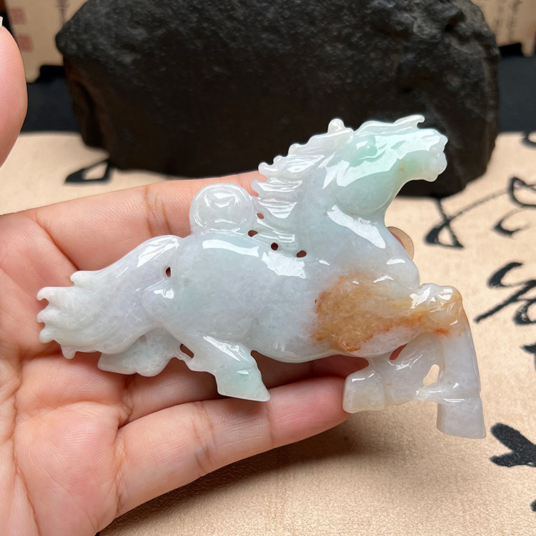 缅甸翡翠A货三彩马挂件马上发财