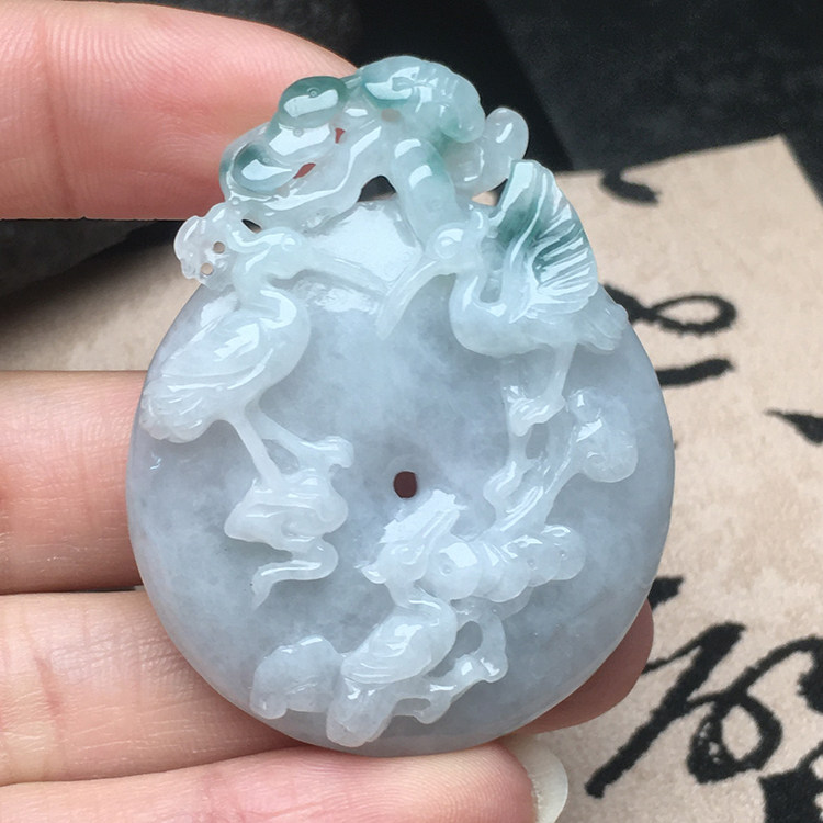 玉石寨A货翡翠松鹤迎年吊坠