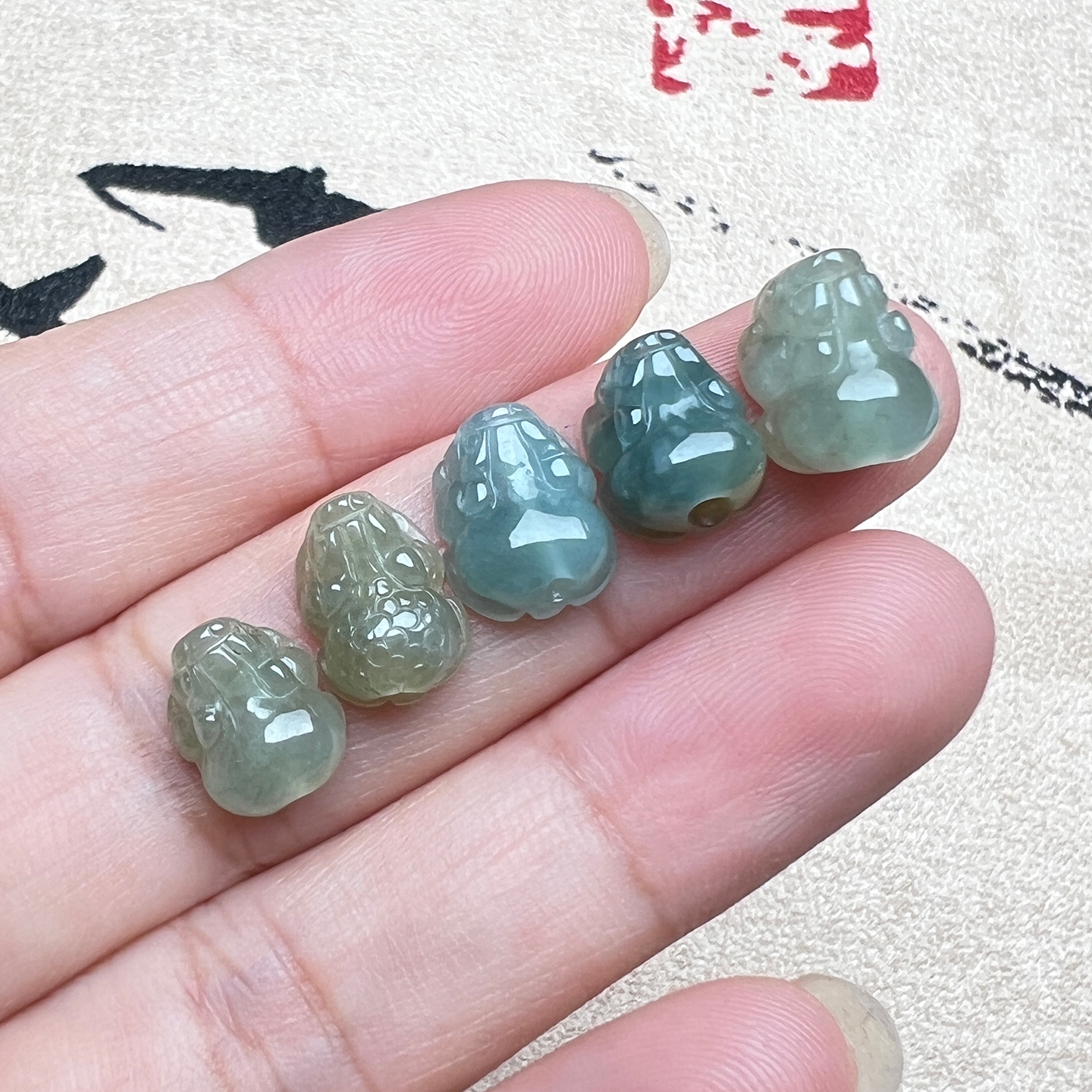 危地马拉迷你小貔貅DIY配件翡翠A货嘴巴直通孔吊坠挂一手30个特价