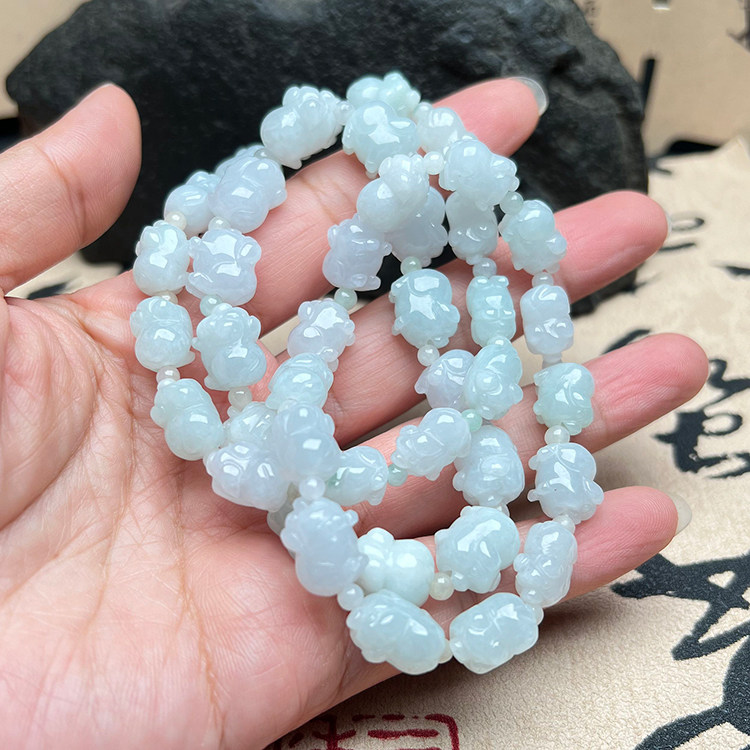 缅甸天然翡翠A货生肖猪手链手串