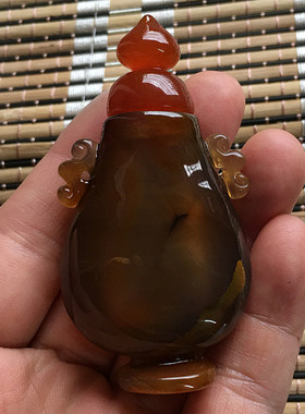 玉石寨玉器玛瑙鼻烟壶玉壶