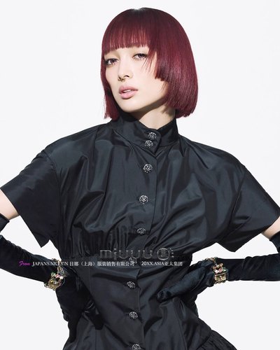 日娜高奢20XXASIA BUYER 12 hmo 26早春新款黑色收腰显瘦气质衬衫