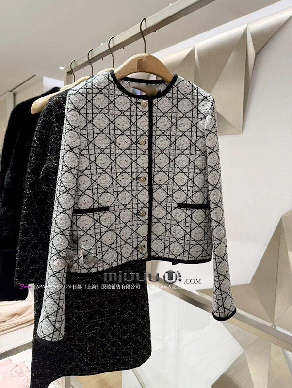 日娜高奢20XXASIA BUYER 12 bkl 短款小香风黑白撞色气质风短外套