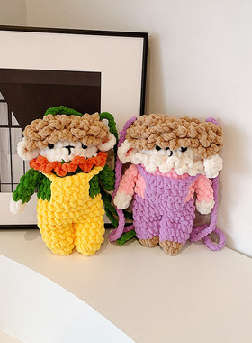 新款手工毛线儿童包包可爱钩织玩偶斜挎包羊宝宝撞色玩具零钱包