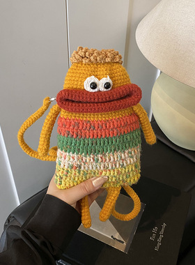新款手工钩织手机包可爱搞怪香肠嘴单肩斜挎包卡通创意编织女包