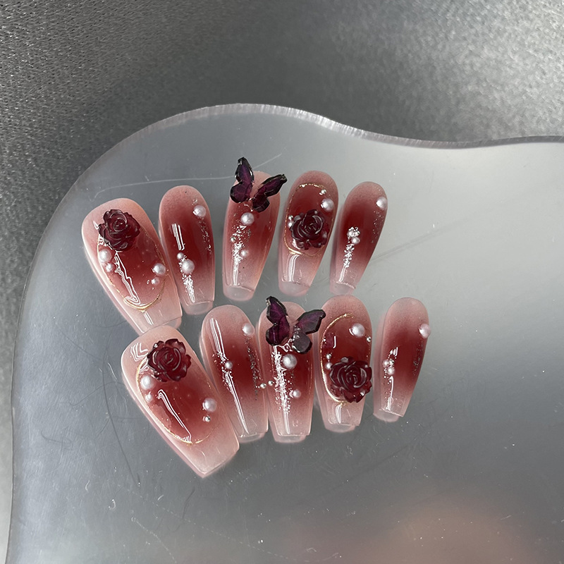 纯手工实拍美甲酒红山茶花高级感蝴蝶成品乌梅子酱穿戴甲腮红甲