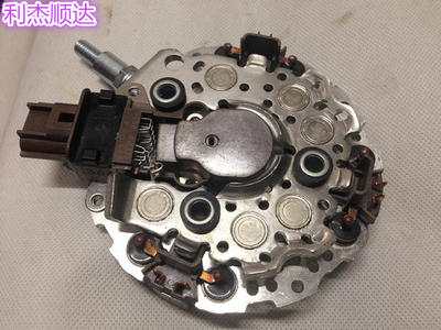 适用于VOLVO沃尔沃C30 2.0S402.0发电机调节器整流器