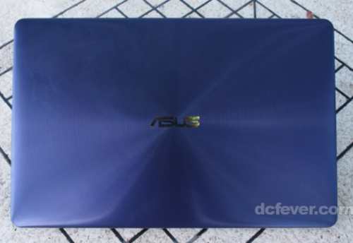 asuszenbook3ux490u液晶屏幕
