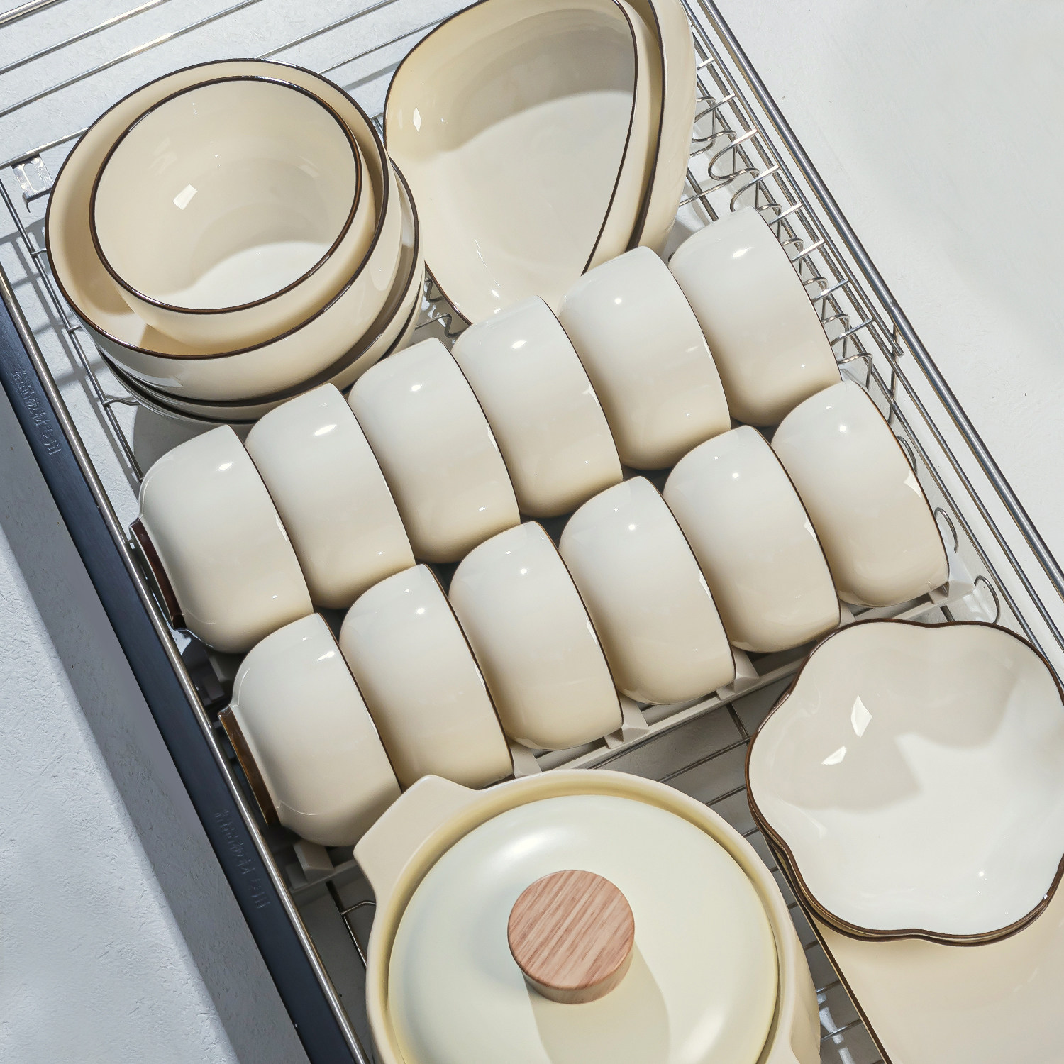 碗家用2025新款高颜值碗盘套装家用奶油风餐具碗碟乔迁新婚礼物,餐饮具,碗,淘宝优惠券,粉丝福利购,淘宝优惠卷