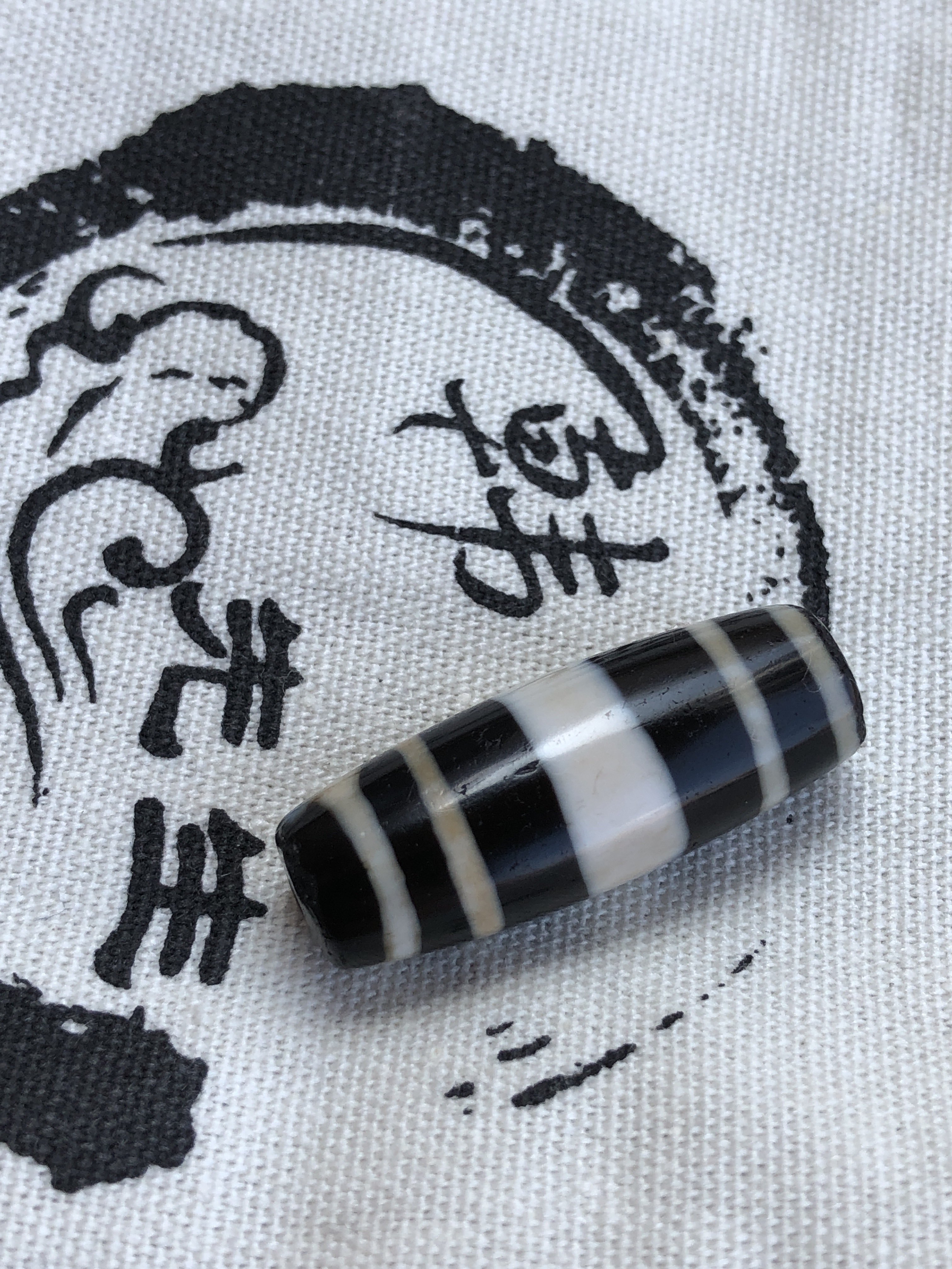 千年古珠五线线珠，天珠旁系，材质巨好，黑白分明【已售】