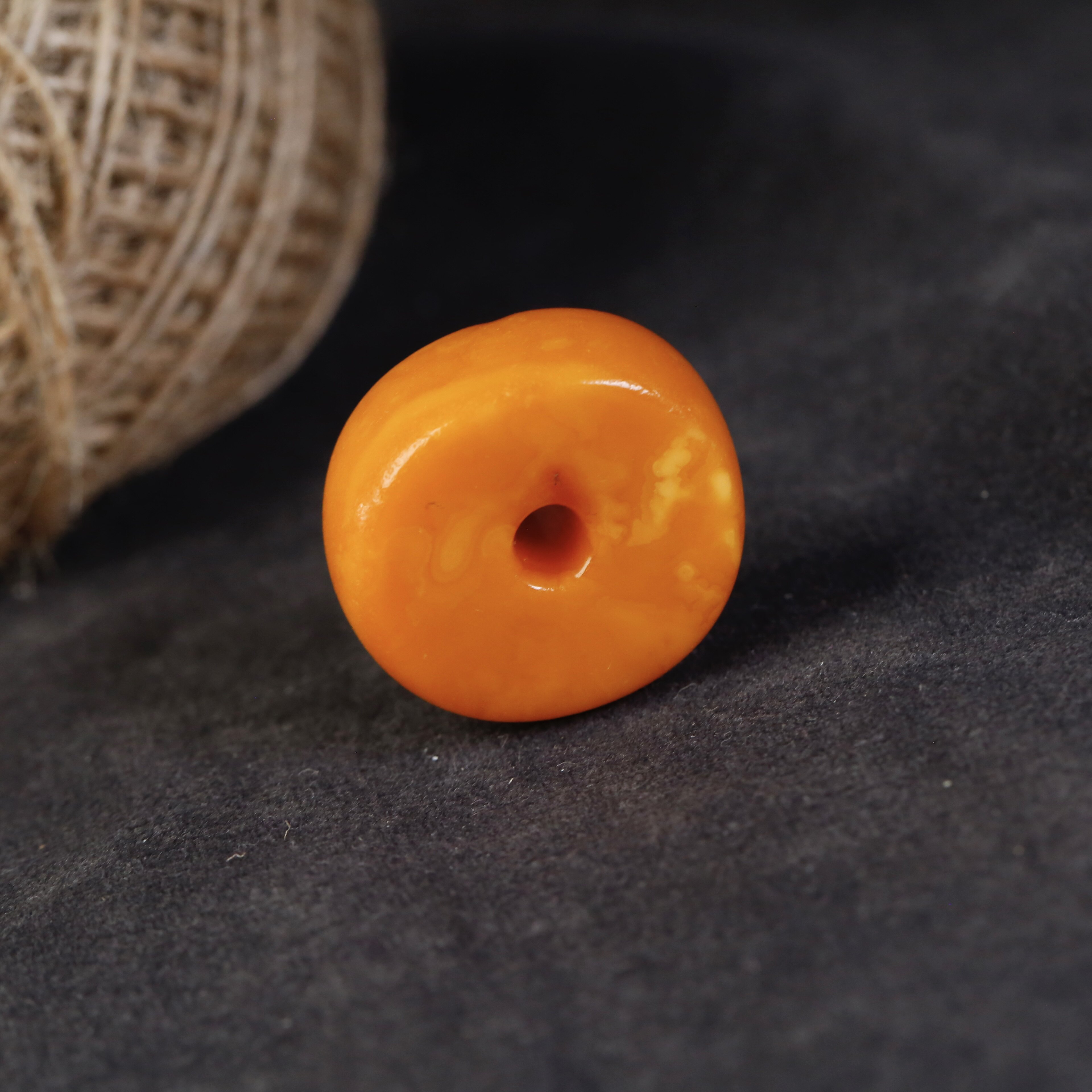 【韩先生】纯天古董然老蜜蜡饼子吊坠【已售】