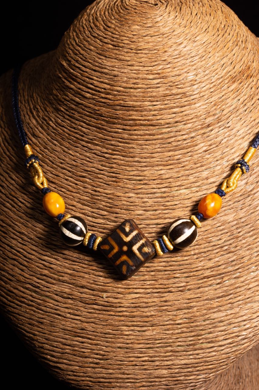 韩先生老蜜蜡  千年古珠邦迪克板珠配老蜜蜡锁骨链【已售】