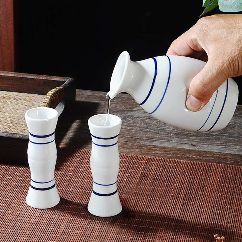 陶瓷小酒壶家用烫酒壶老式温酒器分酒壶五两清酒具白酒杯套装酒瓶
