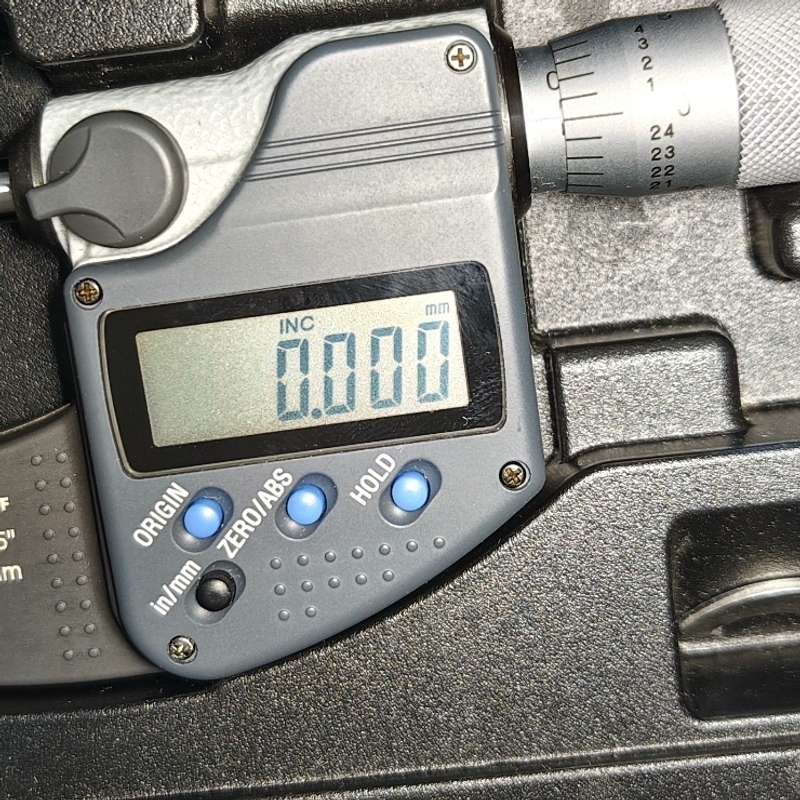 可维修Mitutoyo三丰数显外径千分尺，型号293-340-30议价