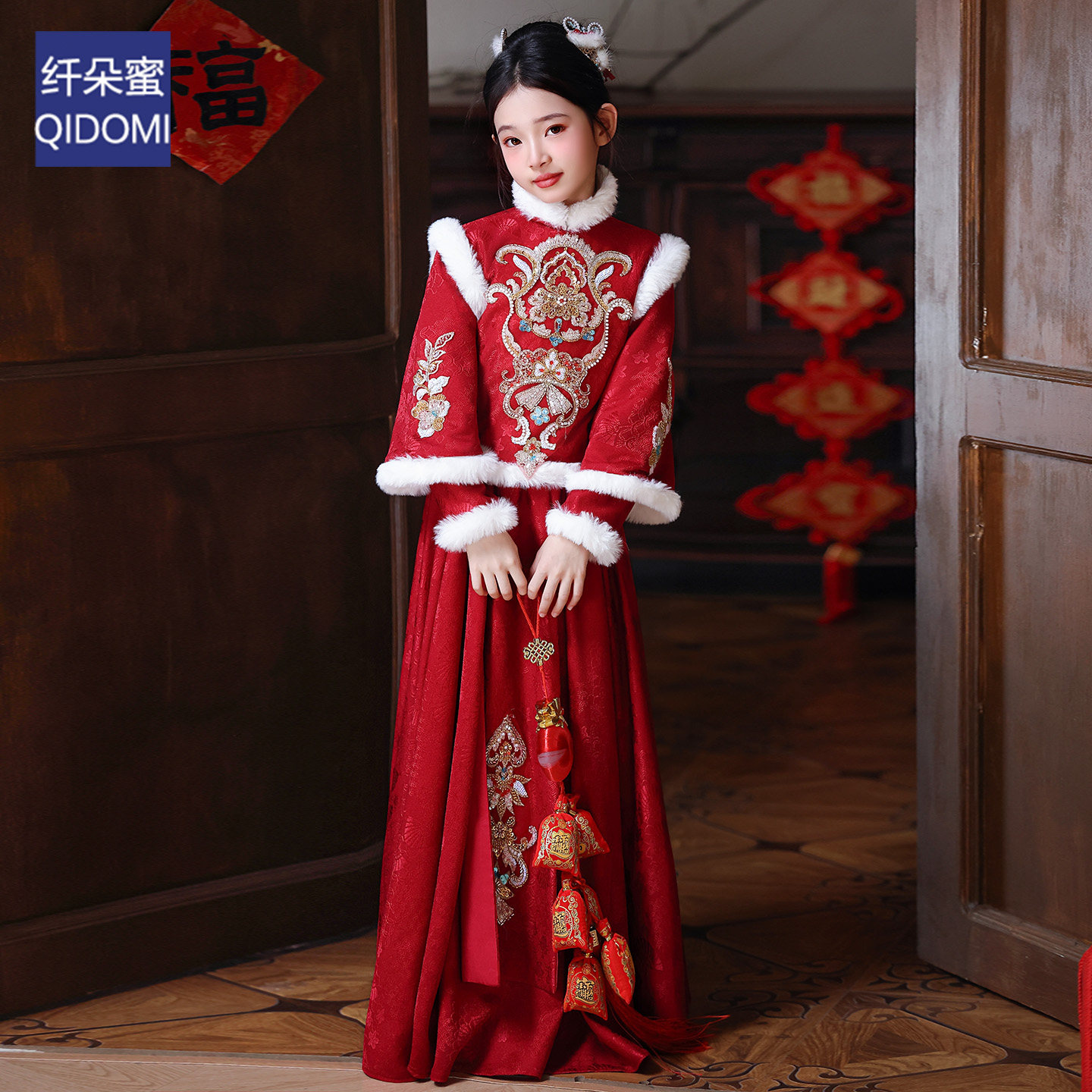 女童拜年服过年2025新款冬季毛领加厚保暖新中式新年战袍儿童礼服