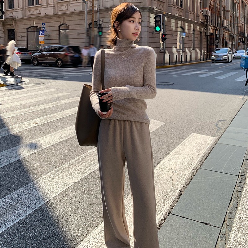 OS7定制 B入 加厚过冬垂坠羊毛松紧腰休闲直筒裤女高腰显瘦阔腿裤属于什么档次？