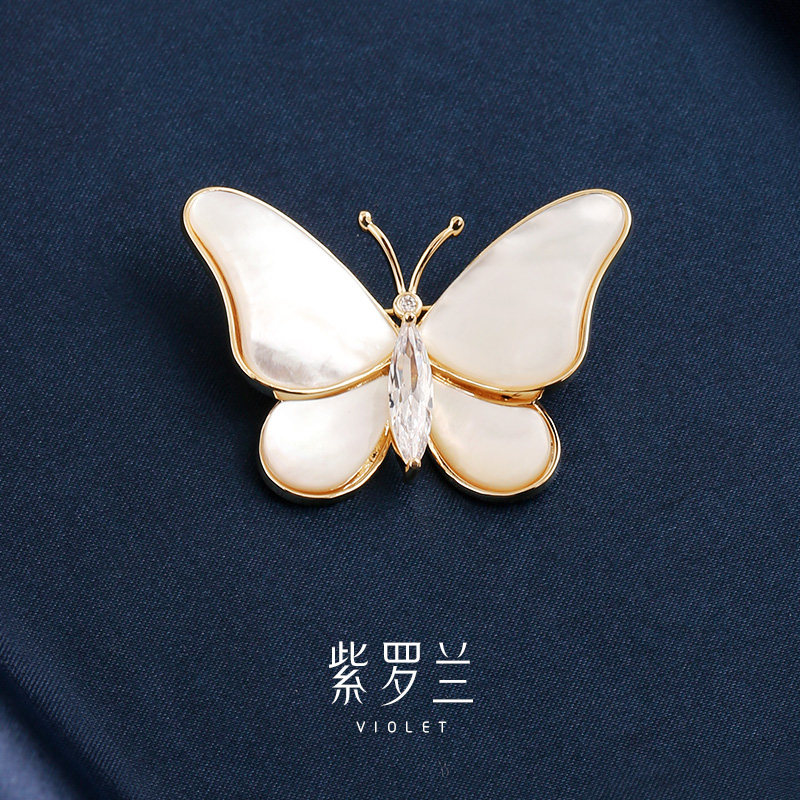 紫罗兰蝶轻胸针女高档水钻动物胸花生日礼物潮时尚轻奢简约别针,饰品/流行首饰/时尚饰品新,胸针,淘宝优惠券,粉丝福利购,淘宝优惠卷