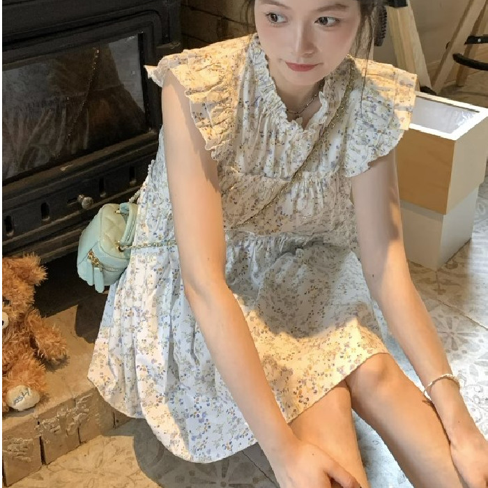 学生可爱碎花短裙连衣裙女夏季木耳边圆领娃娃领潮流小飞袖连衣裙