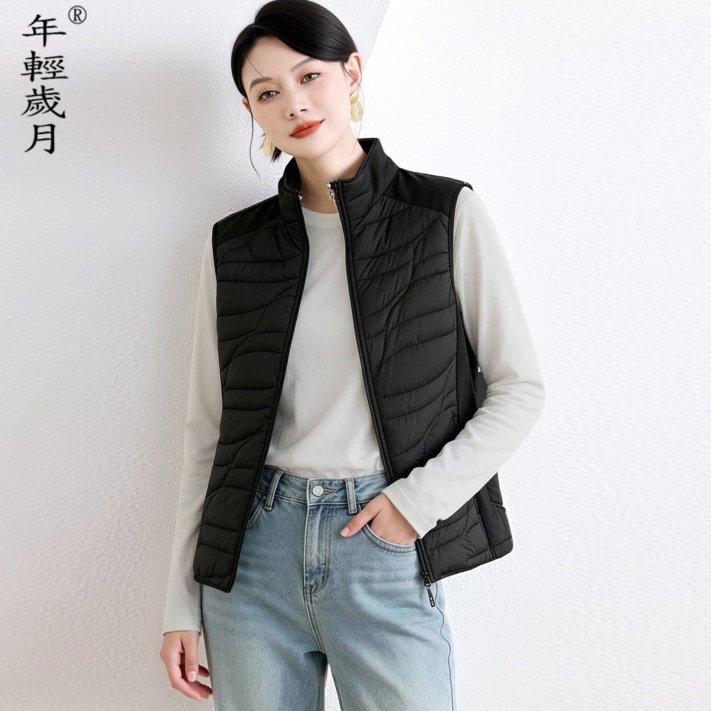 轻薄保暖立领白鹅绒羽绒马甲女2026秋冬新款不规则波浪羽绒服马夹