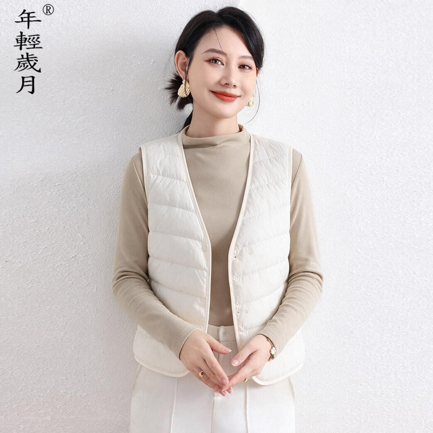 白鹅绒轻薄羽绒马甲女短款内胆小个子配大衣内穿打底背心内搭马夹