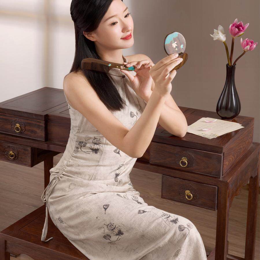 谭木匠正品礼盒蝶舞莲莲天然木梳子化妆镜套装女个人护发清洁护理