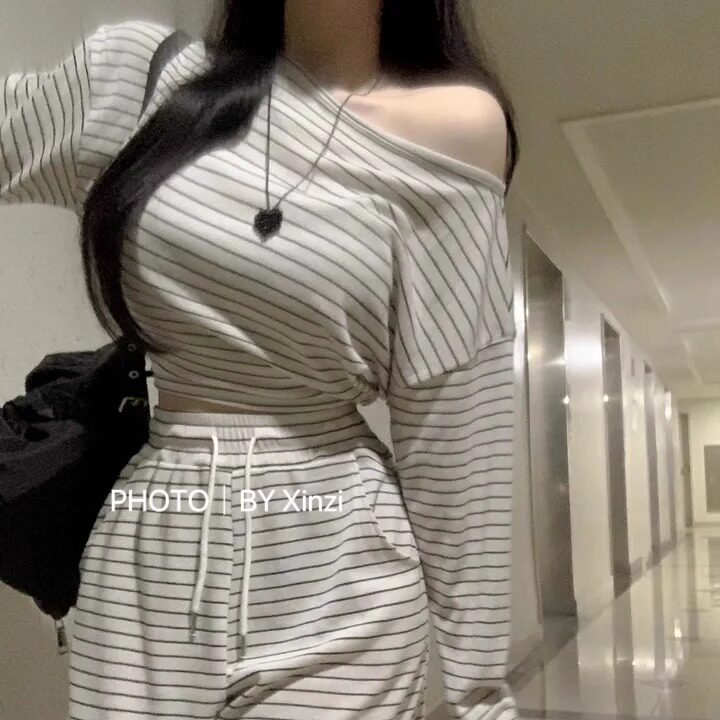 辛子韩国代购秋款套装纯欲风性感辣妹斜肩长袖T恤女+直筒裤两件套