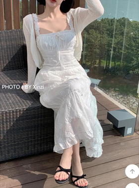 辛子韩国代购法式仙女风白色蕾丝连衣裙女修身显瘦度假风吊带长裙