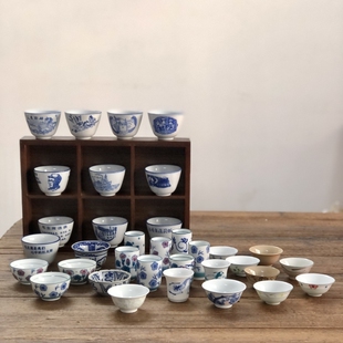 釉下彩手绘潮汕功夫白釉茶杯闻香杯80年代出口库存龙窑柴烧老瓷器