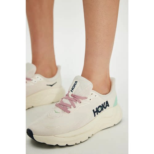 海外代购Hoka OneOne女士运动休闲鞋轻盈缓震厚底低帮日常通勤