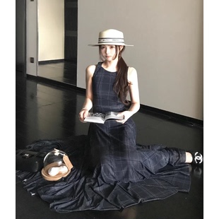 cos格调的艺术感法式复古感格纹网纱扭结连衣裙女垂感气质长裙