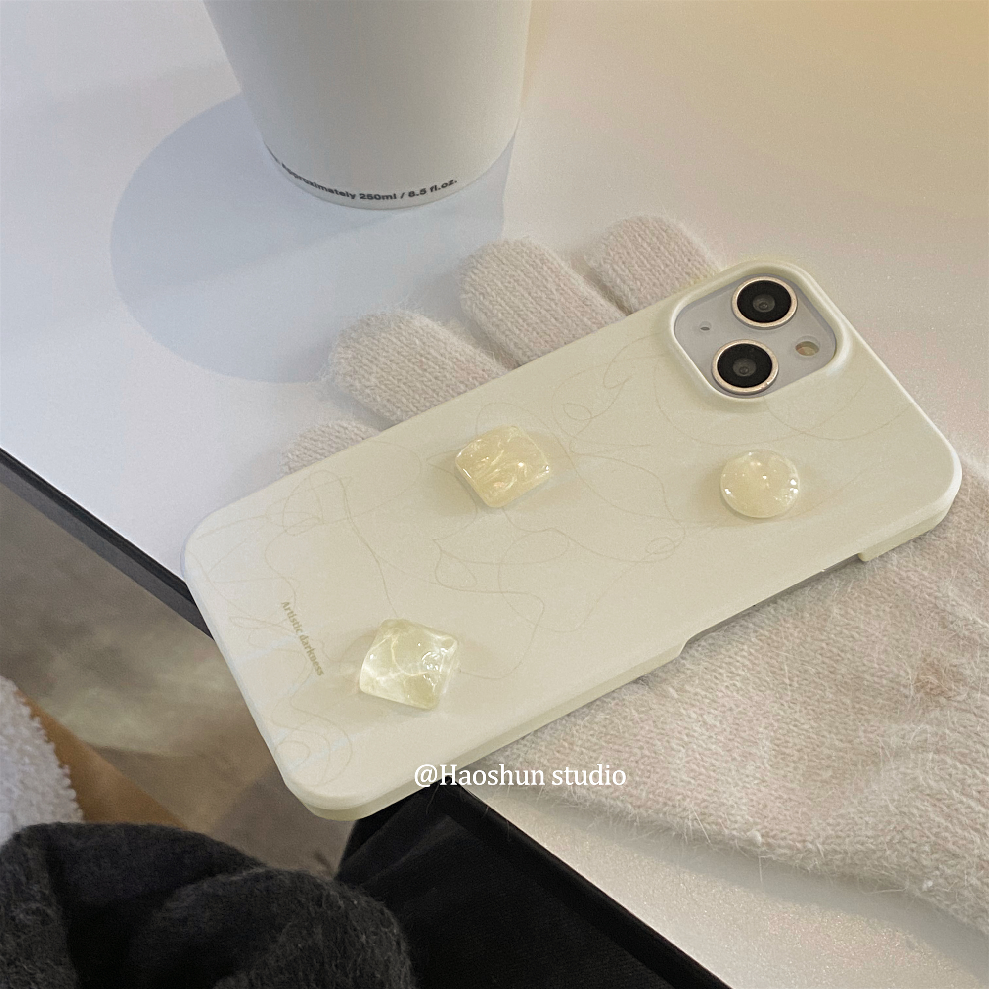 线条黄适用于iphone13pro max苹果12手机壳11PRO菲林硬壳15/16pro新款艺术14proMAX女款情侣半包磨砂保护套潮
