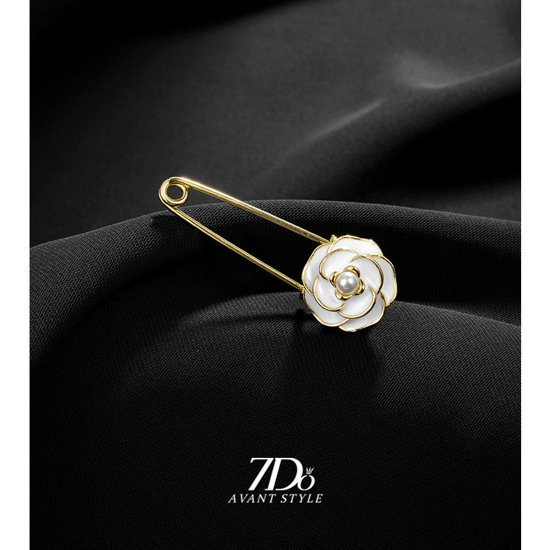 高端精致山茶花固定衣服别针胸针