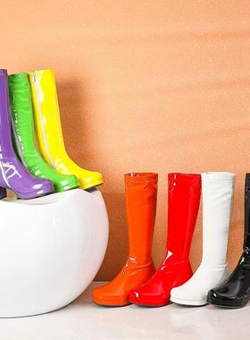 新款网红高筒女靴子显瘦个性百搭漆皮高跟长筒靴紫色亮皮粗跟长靴