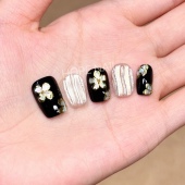 黑金繁花 重工黑色鎏金立体小花手工穿戴甲贵气高级感显白美甲