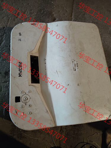 议价 PROPiX派克斯PL-UX320C激光投影仪一台，成色如下