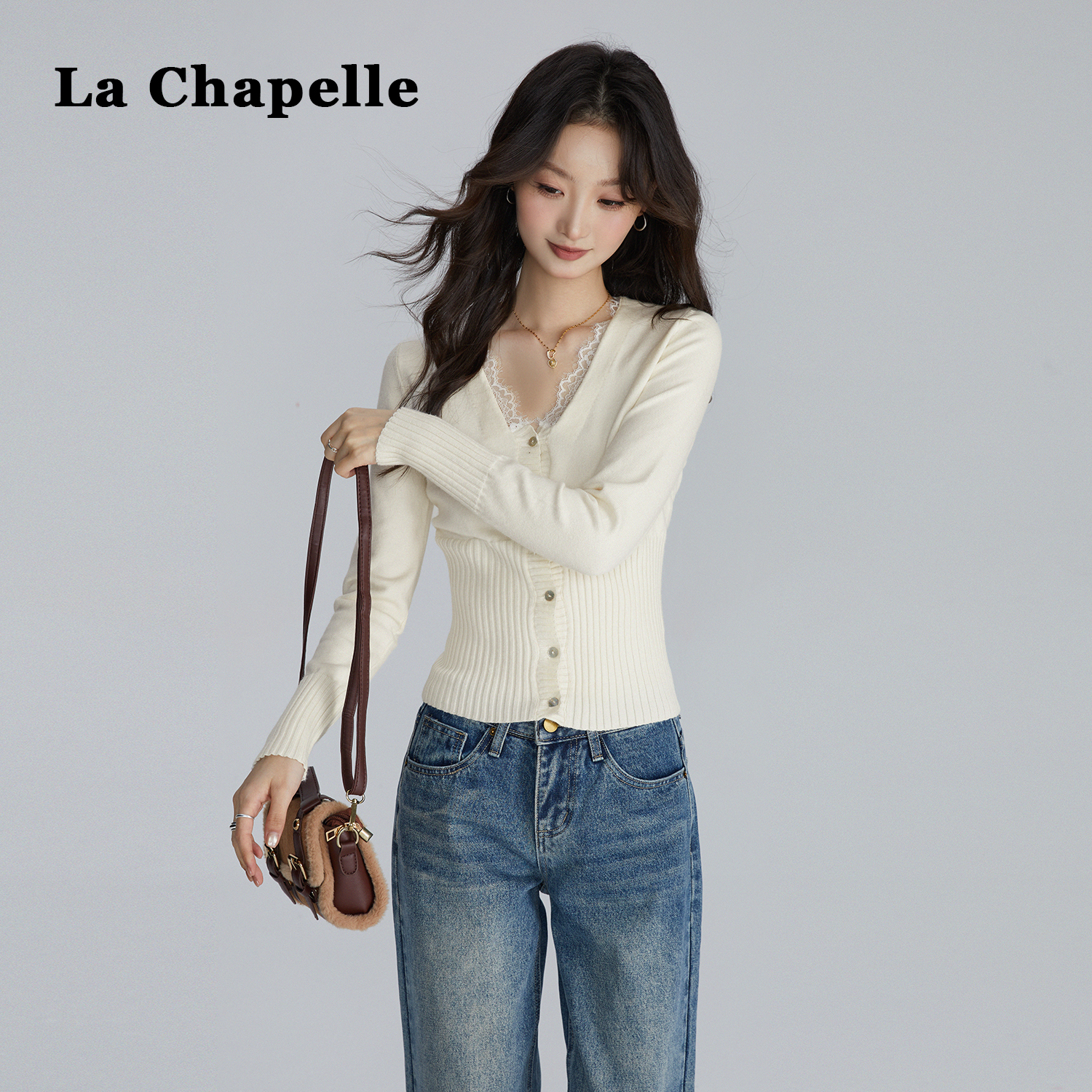 拉夏贝尔独特蕾丝边V领针织开衫