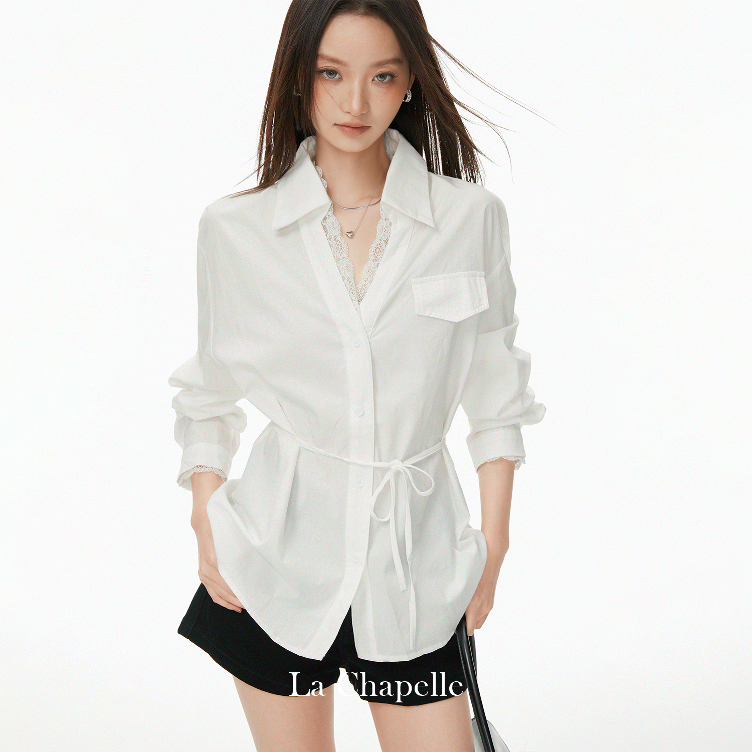 拉夏贝尔天丝蕾丝拼接绑带衬衫女