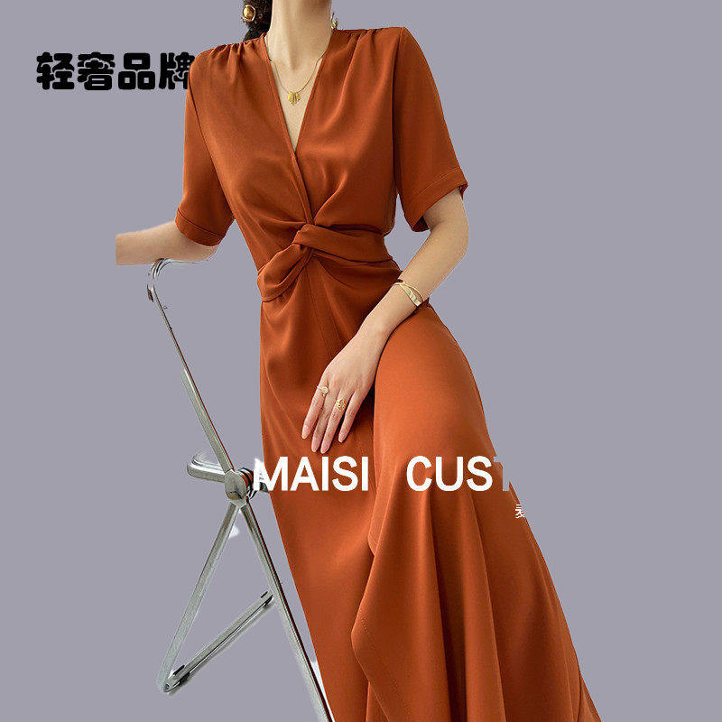 朗姿约定V领洋装女夏2026新款气质绝美长裙收腰显瘦奢华a字裙子