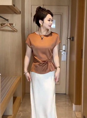 高级气质收腰短袖T恤女夏季百搭时尚显瘦遮肚子洋气小衫缎面上衣